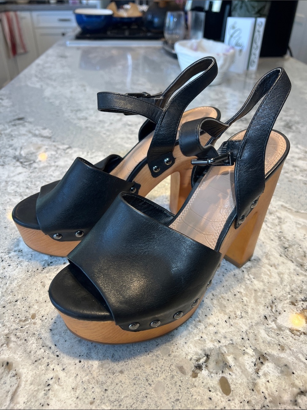 Gianni Bini Meri-Cana Studded Black Leather Wood Platform Sandals 7.5 EUC - Picture 12 of 12